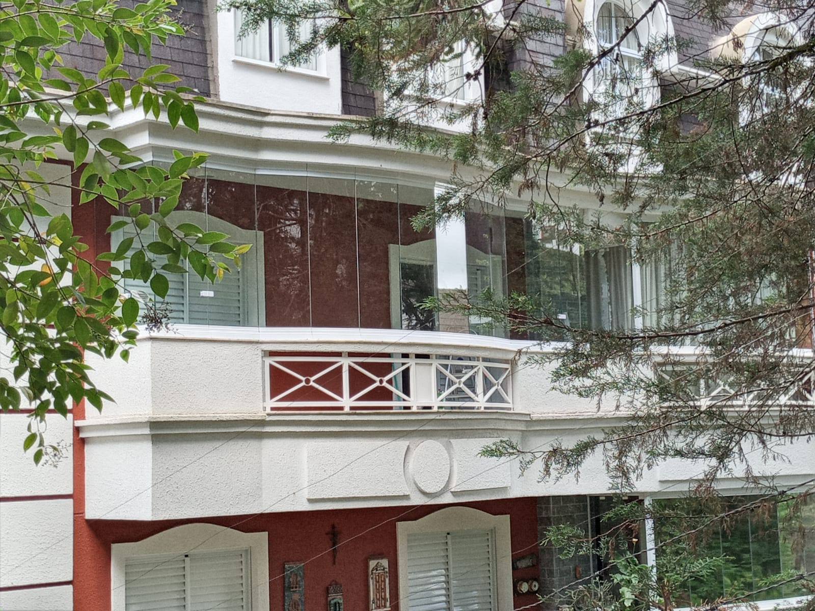 Fechamento de sacada 2 WhatsApp Image 2025-06-29 at 21.58.09